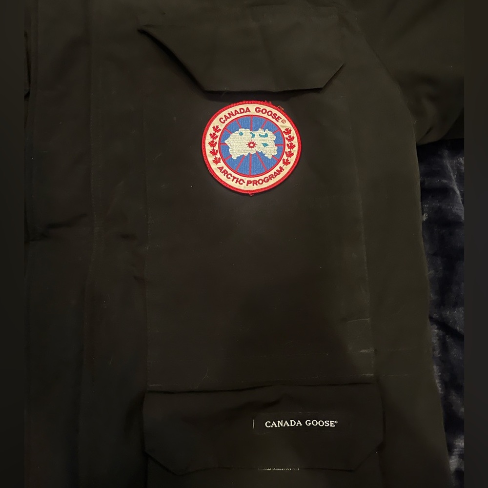 Canada Goose jacket SIZE: L